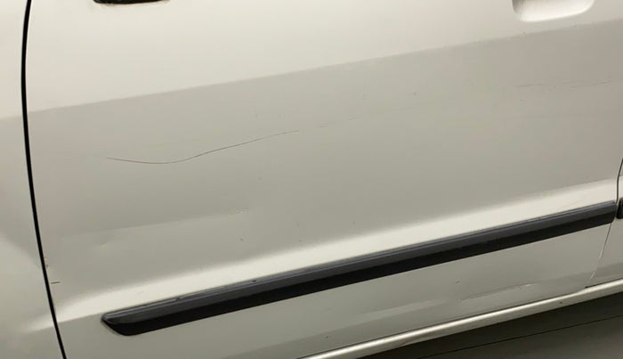 2010 Maruti Zen Estilo VXI, Petrol, Manual, 56,172 km, Front passenger door - Slightly dented