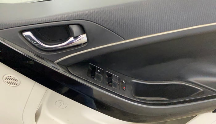 2021 Tata NEXON XZA PLUS (O) DIESEL, Diesel, Automatic, 60,757 km, Driver Side Door Panels Control