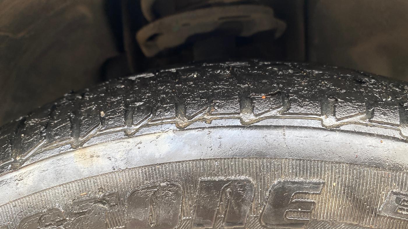2020 Tata TIGOR XZ PLUS PETROL, Petrol, Manual, 29,636 km, Right Front Tyre Tread