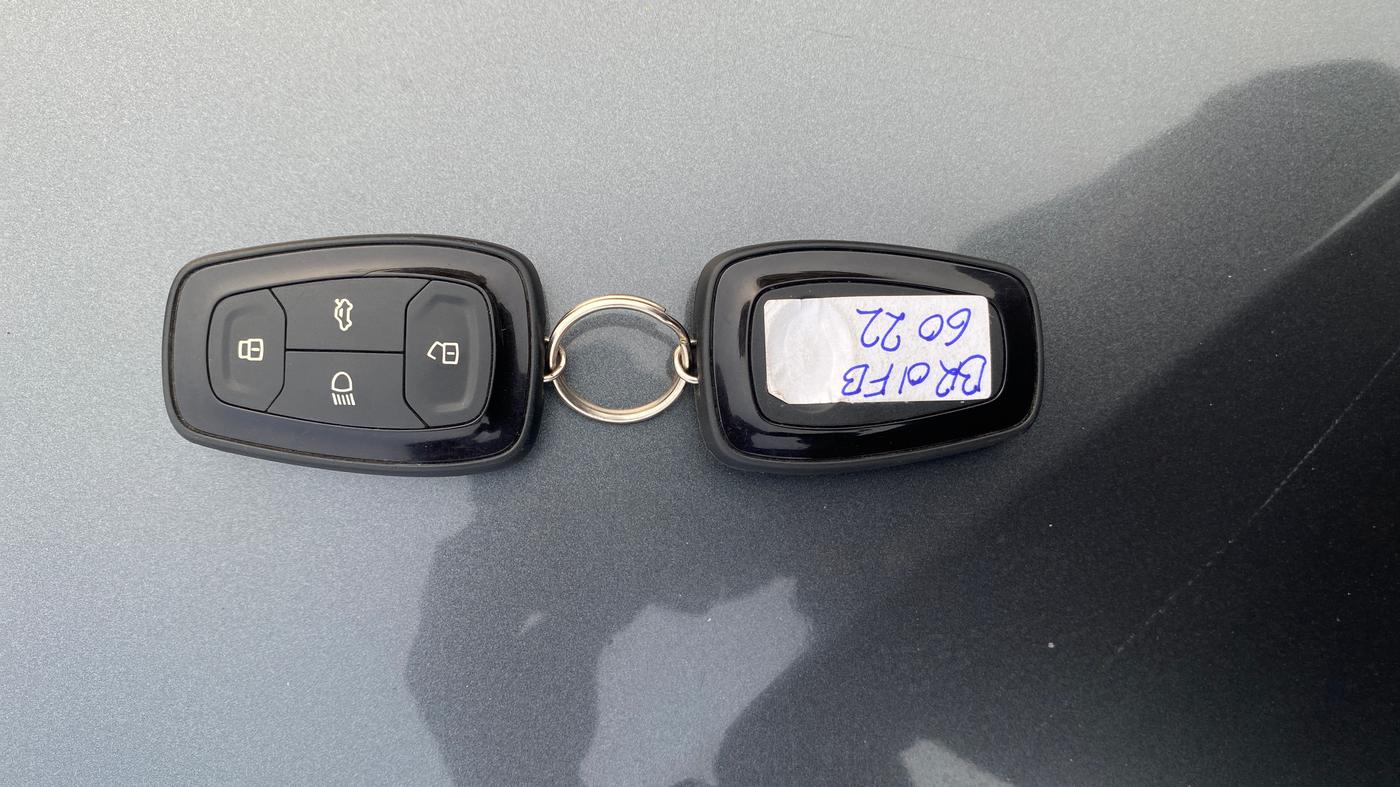 2020 Tata TIGOR XZ PLUS PETROL, Petrol, Manual, 29,636 km, Key Close Up