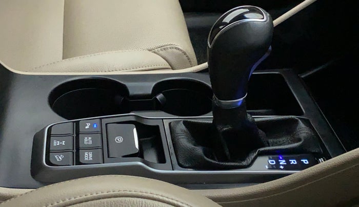 2017 Hyundai Tucson 4WD AT GLS DIESEL, Diesel, Automatic, Gear Lever