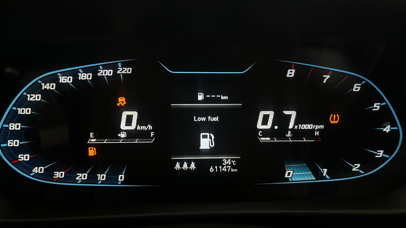 2023 Hyundai NEW I20 ASTA (O) 1.2 MT, Petrol, Manual, 61,096 km, Odometer Image