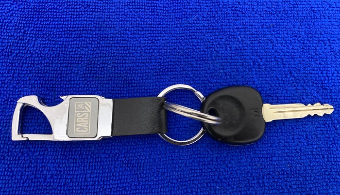 2018 Hyundai Eon MAGNA +, Petrol, Manual, 17,550 km, Key Close Up