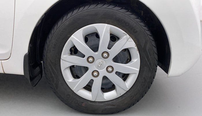 2018 Hyundai Eon MAGNA +, Petrol, Manual, 17,550 km, Right Front Wheel