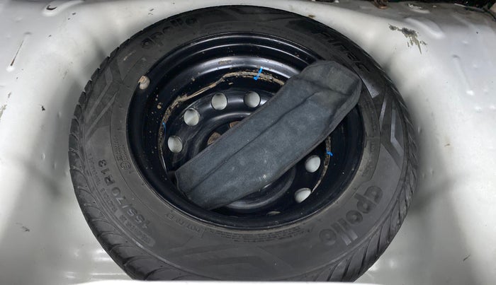 2018 Hyundai Eon MAGNA +, Petrol, Manual, 17,550 km, Spare Tyre