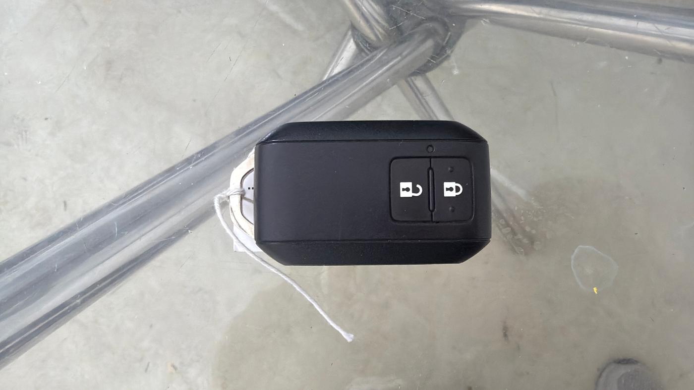 2025 Maruti Grand Vitara DELTA SMART HYBRID, Petrol, Manual, 9,915 km, Key Close Up
