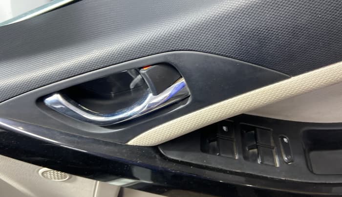 2021 Tata NEXON XZ PLUS (O) PETROL, Petrol, Manual, 69,070 km, Driver Side Door Panels Control