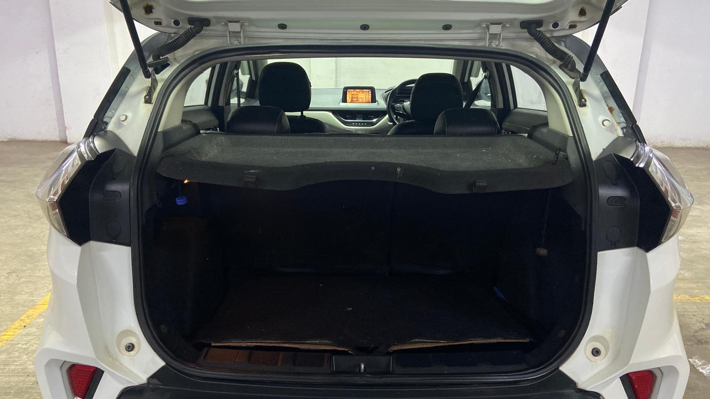 2021 Tata NEXON XZ PLUS (O) PETROL, Petrol, Manual, 69,037 km, Boot Inside