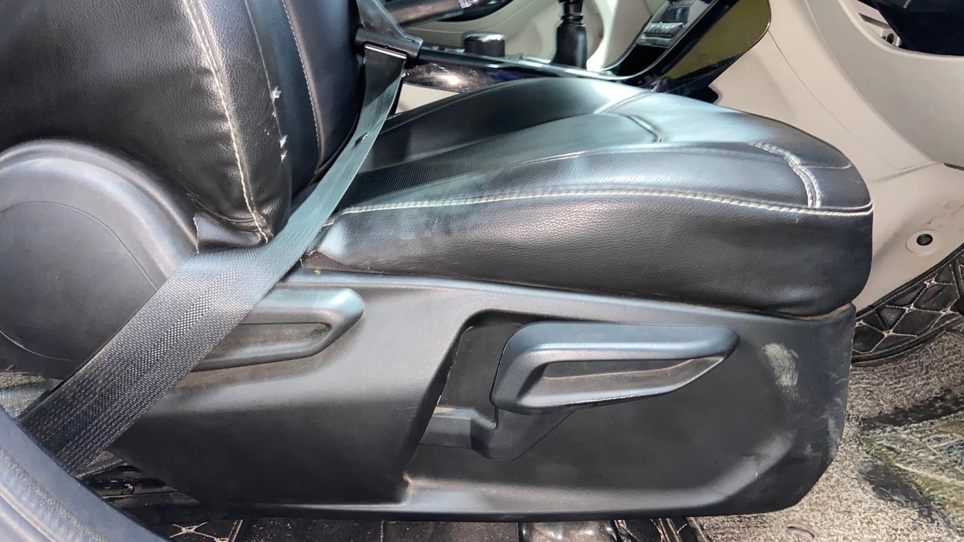 2021 Tata NEXON XZ PLUS (O) PETROL, Petrol, Manual, 69,037 km, Driver Side Adjustment Panel