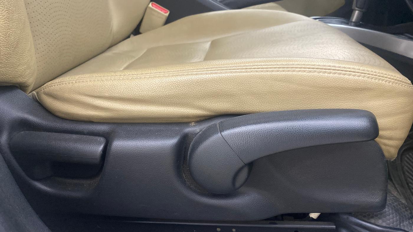 2015 Honda City 1.5L I-VTEC VX CVT, CNG, Automatic, 82,654 km, Driver Side Adjustment Panel