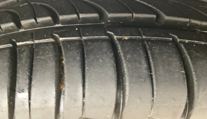 2015 Honda City 1.5L I-VTEC VX CVT, CNG, Automatic, 81,224 km, Right Front Tyre Tread