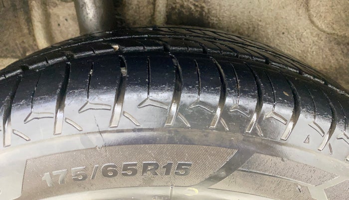 2019 Maruti IGNIS ZETA 1.2 AMT, Petrol, Automatic, 70,496 km, Right Rear Tyre Tread