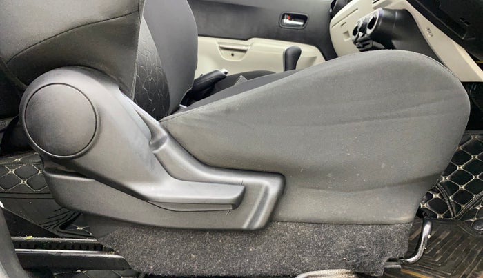 2019 Maruti IGNIS ZETA 1.2 AMT, Petrol, Automatic, 70,496 km, Driver Side Adjustment Panel