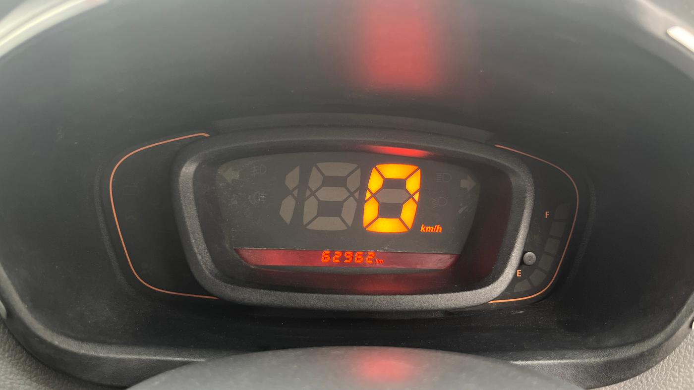 2016 Renault Kwid RXT 0.8, Petrol, Manual, 62,962 km, Odometer Image