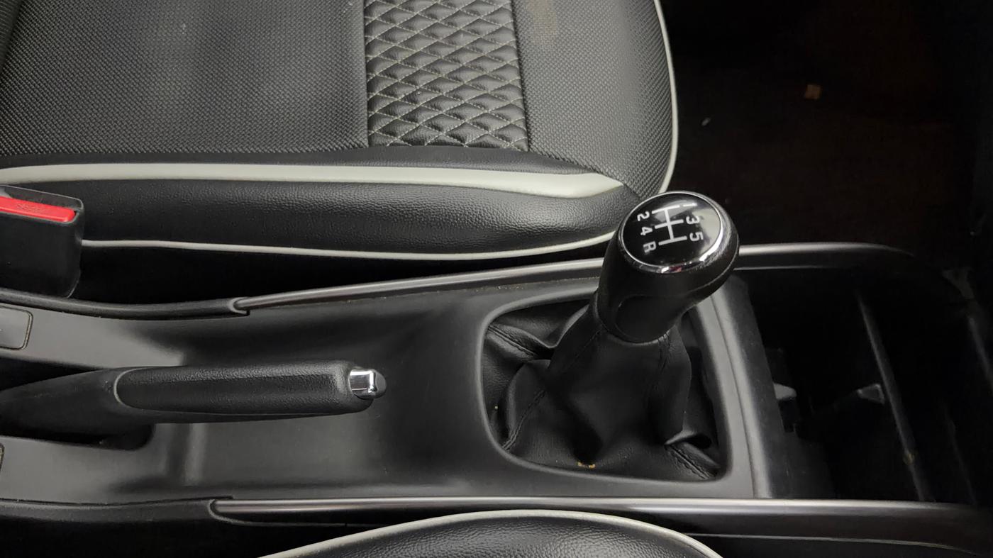 2020 Maruti Baleno ZETA PETROL 1.2, Petrol, Manual, 50,190 km, Gear Lever