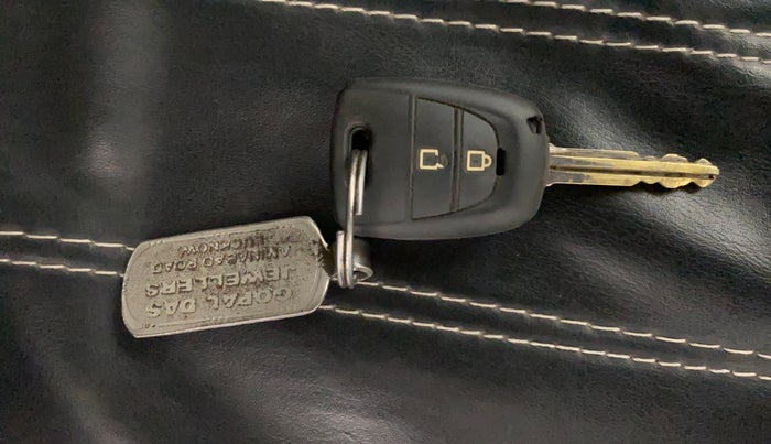 2015 Hyundai Grand i10 MAGNA 1.2 KAPPA VTVT, Petrol, Manual, 83,633 km, Key Close Up