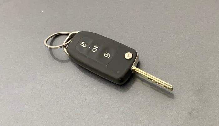 2022 Tata ALTROZ XE PETROL, Petrol, Manual, 84,722 km, Key Close Up