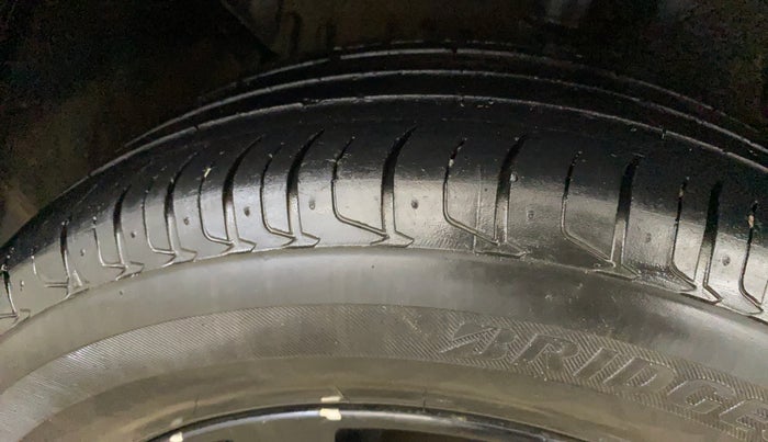 2020 Tata NEXON XZA PLUS PETROL, Petrol, Automatic, 54,957 km, Right Rear Tyre Tread