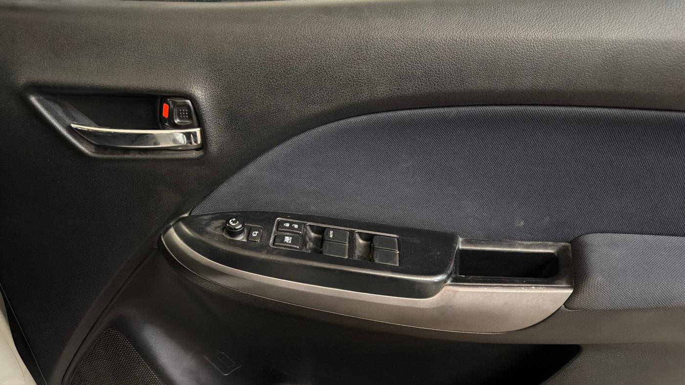 2020 Maruti Baleno ZETA PETROL 1.2, Petrol, Manual, 77,826 km, Driver Side Door Panels Control
