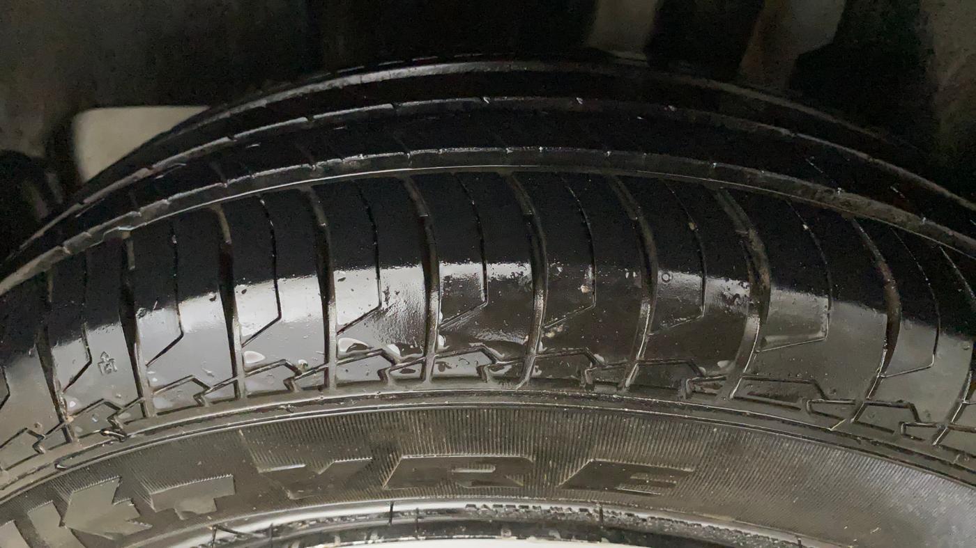 2023 Maruti Swift LXI, Petrol, Manual, 11,094 km, Left Rear Tyre Tread