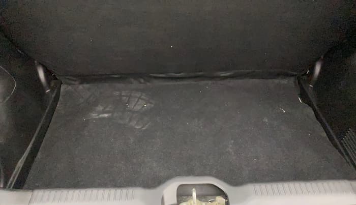 2023 Maruti Swift LXI, Petrol, Manual, 11,094 km, Boot Inside