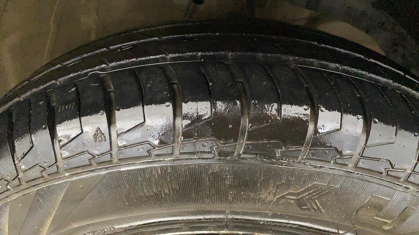 2023 Maruti Swift LXI, Petrol, Manual, 11,094 km, Right Front Tyre Tread
