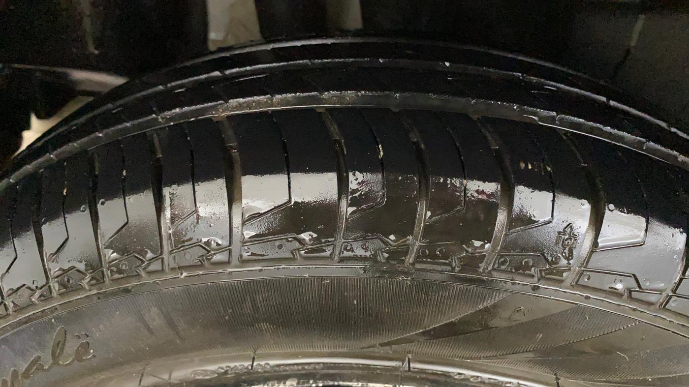 2023 Maruti Swift LXI, Petrol, Manual, 11,094 km, Right Rear Tyre Tread