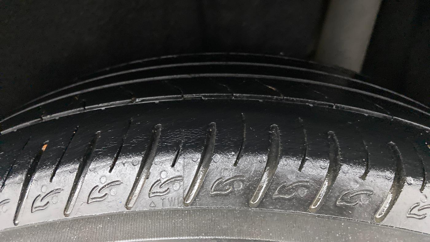 2018 Maruti Vitara Brezza ZDI PLUS AMT, Diesel, Automatic, 50,643 km, Left Rear Tyre Tread