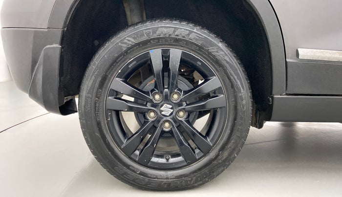 2018 Maruti Vitara Brezza ZDI PLUS AMT, Diesel, Automatic, 50,643 km, Right Rear Wheel
