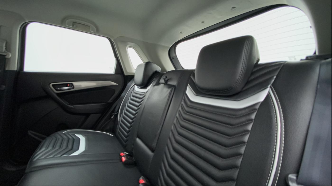 2018 Maruti Vitara Brezza ZDI PLUS AMT, Diesel, Automatic, 50,643 km, Right Side Rear Door Cabin