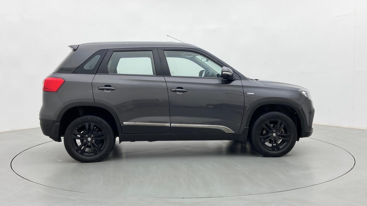 2018 Maruti Vitara Brezza ZDI PLUS AMT, Diesel, Automatic, 50,643 km, Right Side View