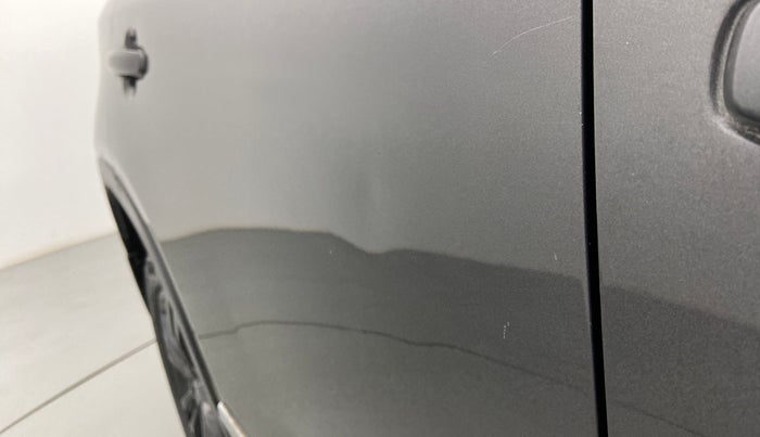 2018 Maruti Vitara Brezza ZDI PLUS AMT, Diesel, Automatic, 50,643 km, Right rear door - Slightly dented