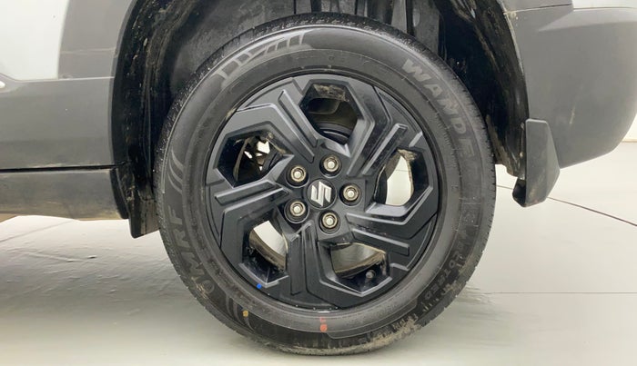 2022 Maruti BREZZA ZXI SMART HYBRID DUAL TONE, Petrol, Manual, 9,574 km, Left Rear Wheel