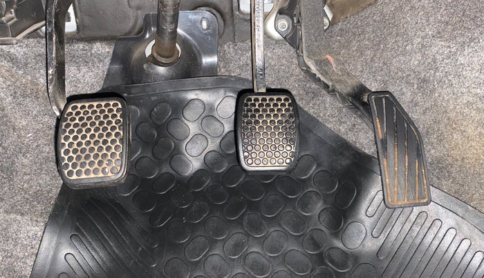 2017 Maruti Alto K10 VXI (O), Petrol, Manual, 40,270 km, Pedals