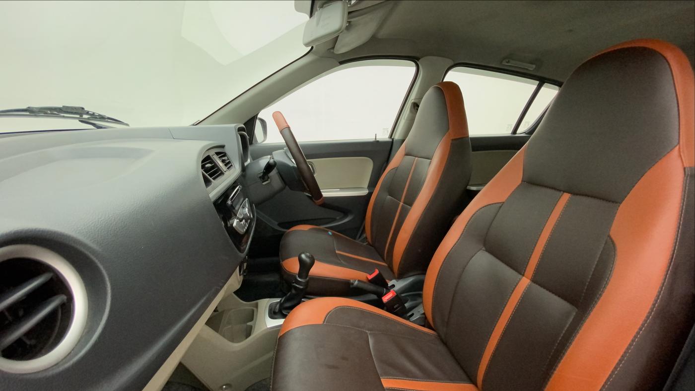 2017 Maruti Alto K10 VXI (O), Petrol, Manual, 40,270 km, Right Side Front Door Cabin