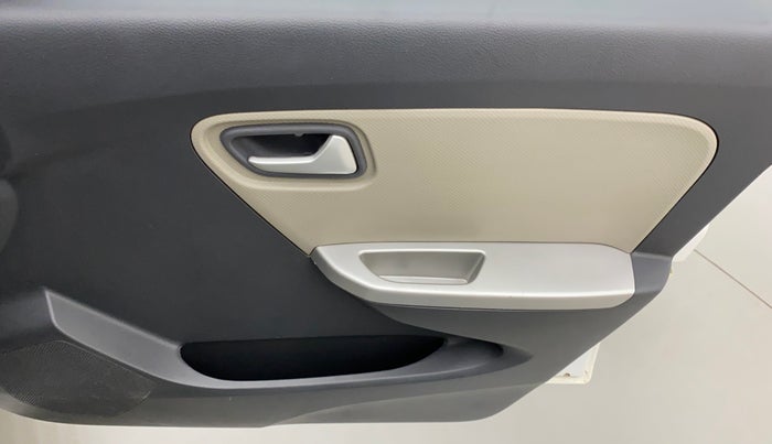 2017 Maruti Alto K10 VXI (O), Petrol, Manual, 40,270 km, Driver Side Door Panels Control