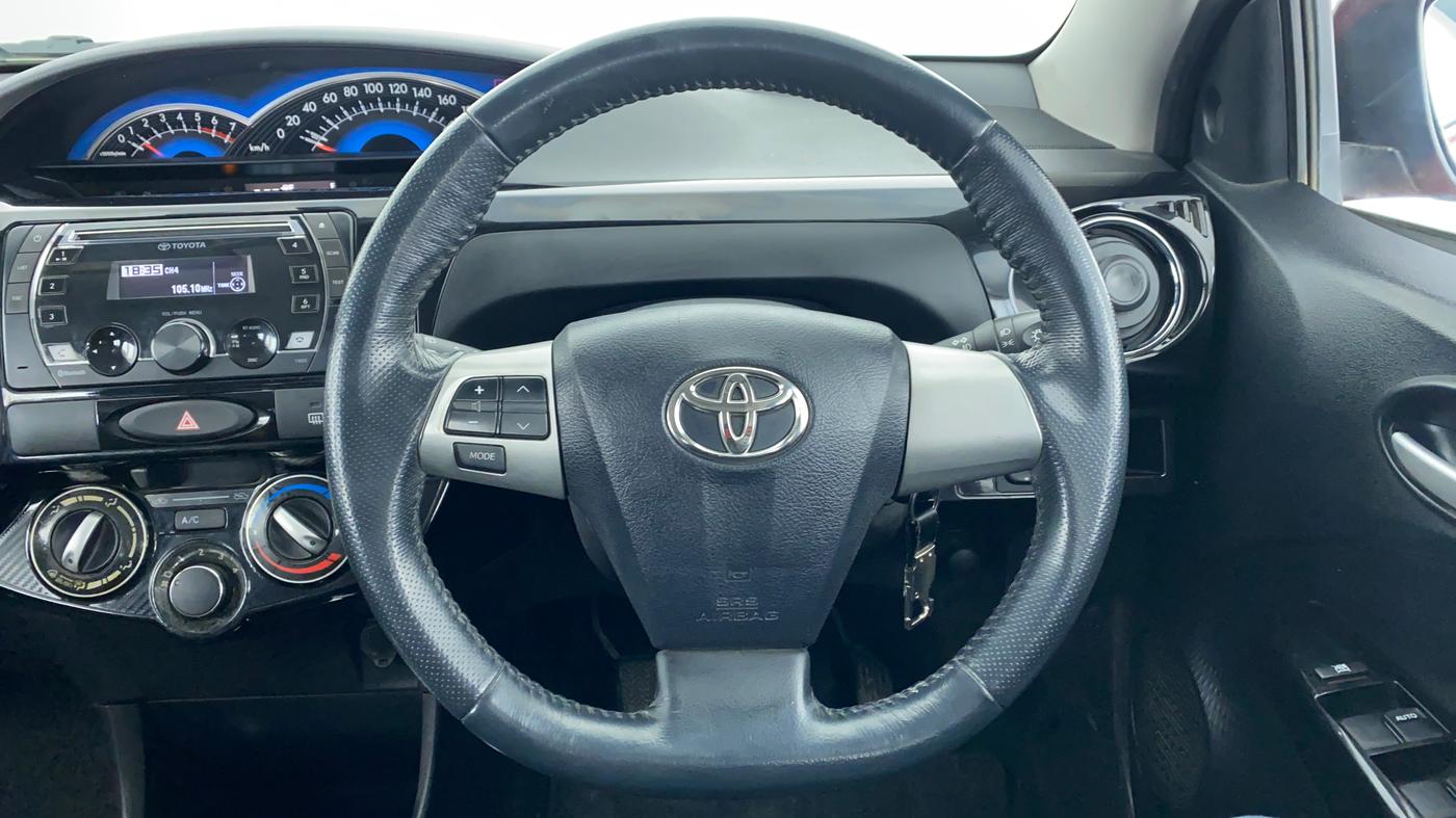 2015 Toyota Etios CROSS  VD, Diesel, Manual, 29,742 km, Steering Wheel Close Up
