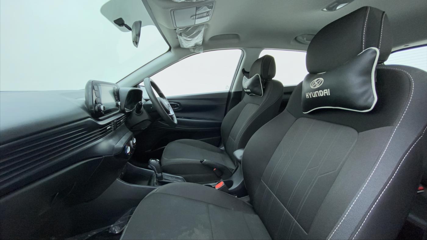 2021 Hyundai NEW I20 SPORTZ 1.2 AT, Petrol, Automatic, 5,295 km, Right Side Front Door Cabin
