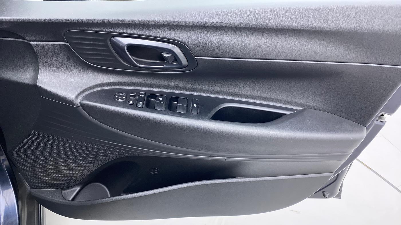 2021 Hyundai NEW I20 SPORTZ 1.2 AT, Petrol, Automatic, 5,295 km, Driver Side Door Panels Control