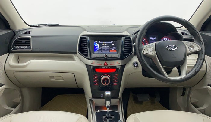 2020 Mahindra XUV300 W8 (O) 1.5 DIESEL AMT, Diesel, Automatic, 78,432 km, Dashboard