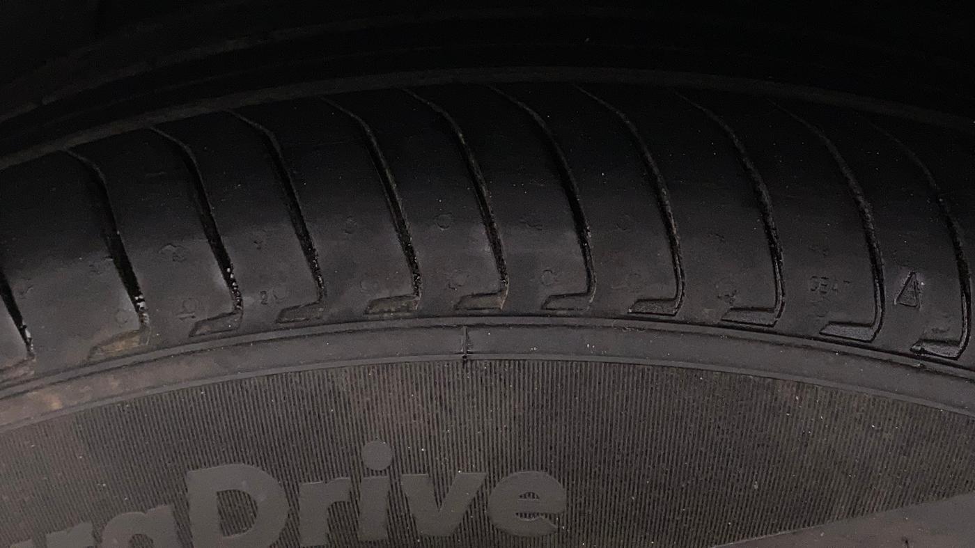 2025 Hyundai EXTER  SX 1.2 AMT, Petrol, Automatic, 1,140 km, Left Front Tyre Tread