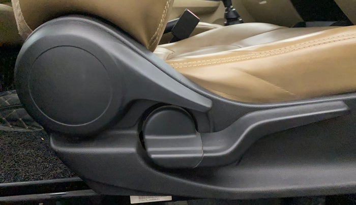 2021 Honda Amaze 1.2L I-VTEC S, Petrol, Manual, 59,633 km, Driver Side Adjustment Panel