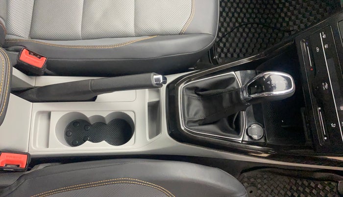 2022 Skoda KUSHAQ STYLE 1.5L TSI DSG, Petrol, Automatic, 17,979 km, Gear Lever