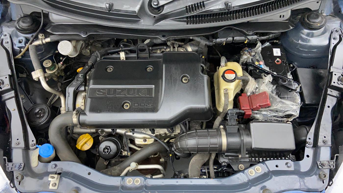2013 Maruti Swift VDI, Diesel, Manual, 69,047 km, Open Bonet