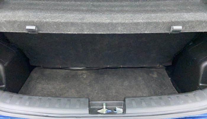 2013 Maruti Swift VDI, Diesel, Manual, 69,047 km, Boot Inside