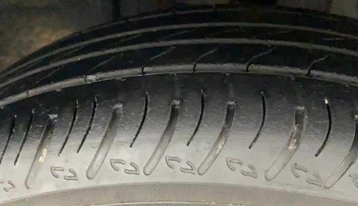 2021 Nissan MAGNITE XV MT, Petrol, Manual, 18,644 km, Right Front Tyre Tread