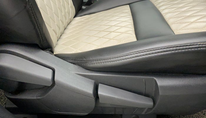 2021 Nissan MAGNITE XV MT, Petrol, Manual, 18,644 km, Driver Side Adjustment Panel