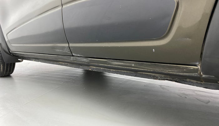 2016 Renault Kwid RXL, Petrol, Manual, 34,593 km, Left running board - Slightly dented