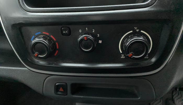 2016 Renault Kwid RXL, Petrol, Manual, 34,593 km, AC Unit - Directional switch has minor damage