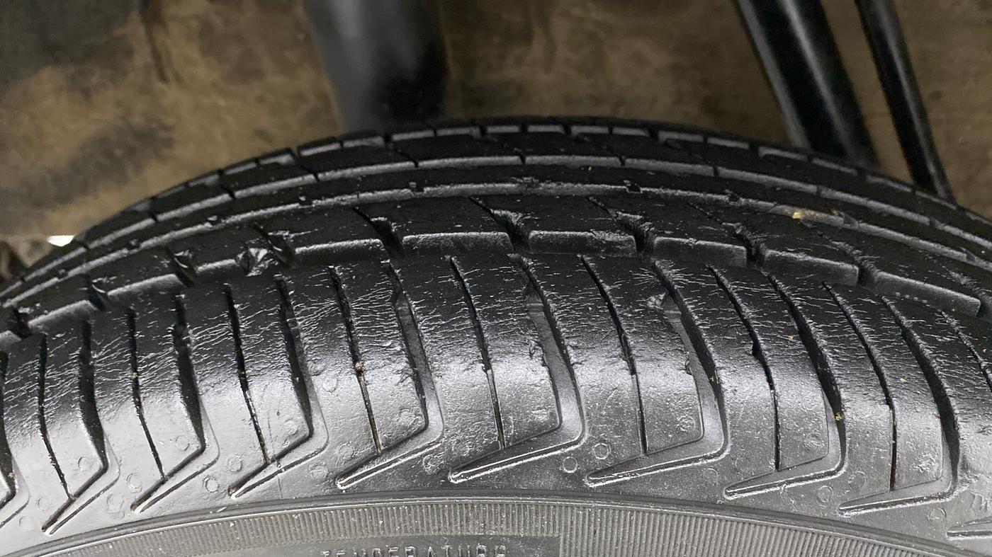 2016 Renault Kwid RXL, Petrol, Manual, 34,593 km, Right Rear Tyre Tread